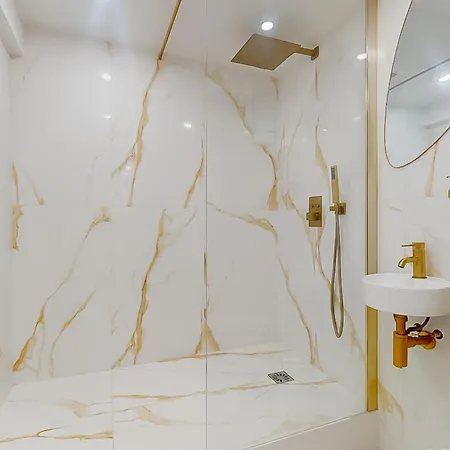 Romantique Avec Jacuzzi Apartmán