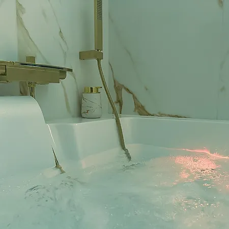 Apartmán Romantique Avec Jacuzzi Pontault-Combault