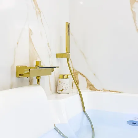 Romantique Avec Jacuzzi *